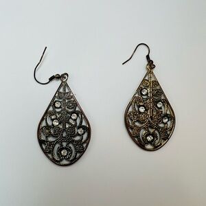 Vintage Filigree Teardrop Rhinestone Earrings Gold Tone Dangle